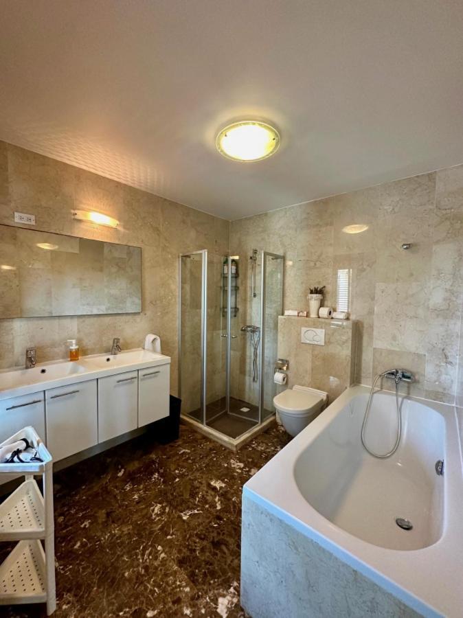 Palm Beach 6 Bedroom Villa With Private Pool Behind Marriott Exterior photo