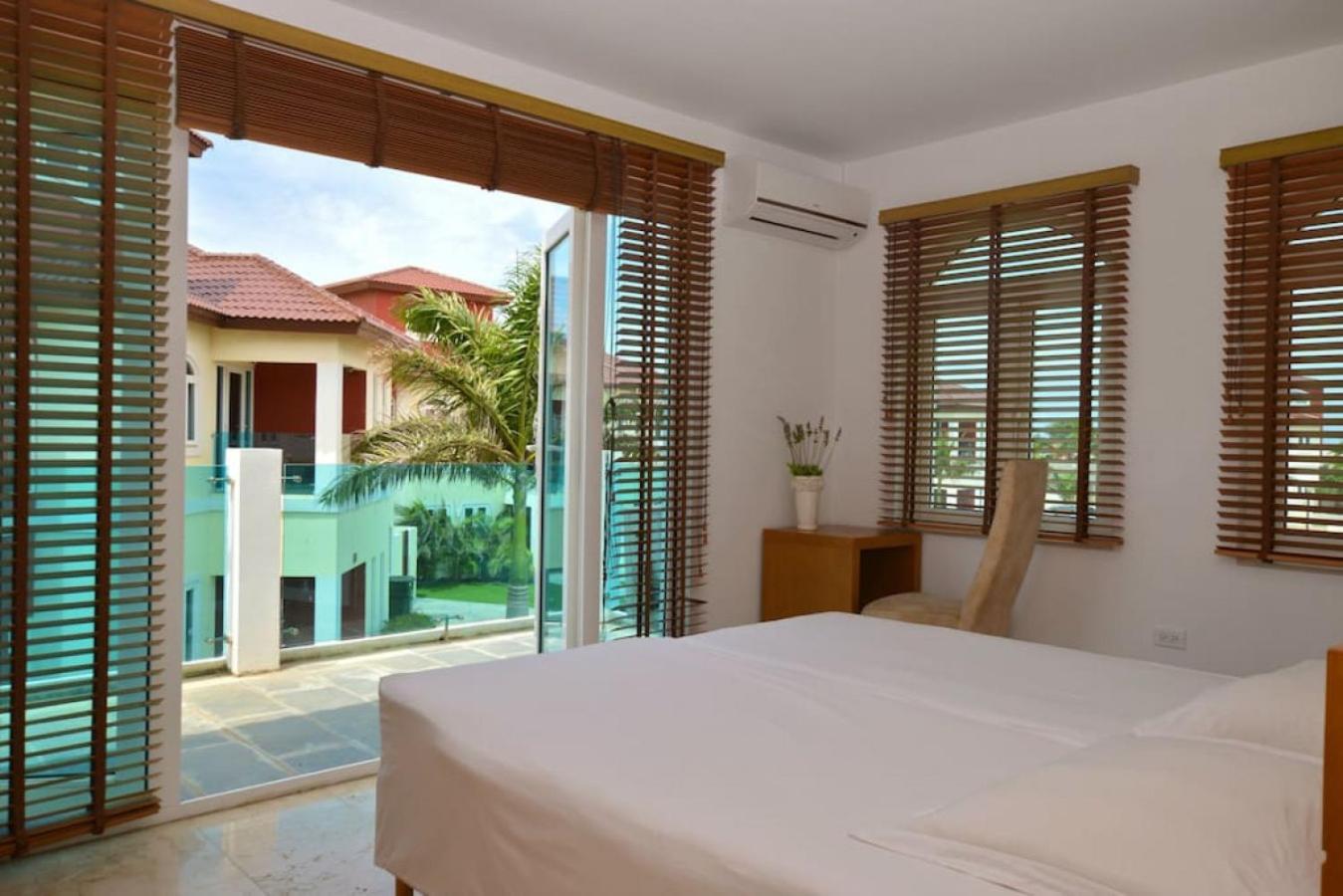 Palm Beach 6 Bedroom Villa With Private Pool Behind Marriott Exterior photo