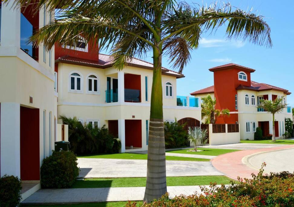 Palm Beach 6 Bedroom Villa With Private Pool Behind Marriott Exterior photo